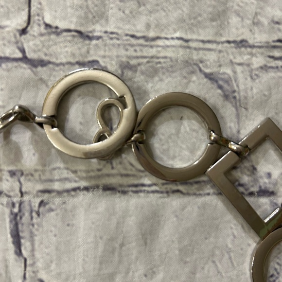 SILVER TONE SQUARES AND CIRCLES CHAIN LINKS WAIST BELT MEDUIN WEIGHT - Picture 4 of 5